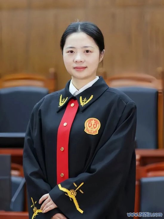 袁园